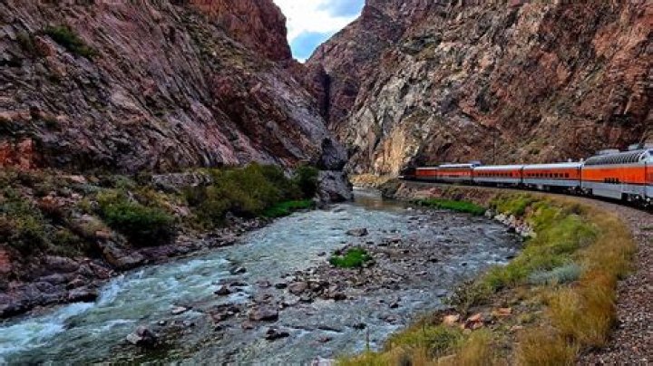 How much is the train ride in Cripple Creek?