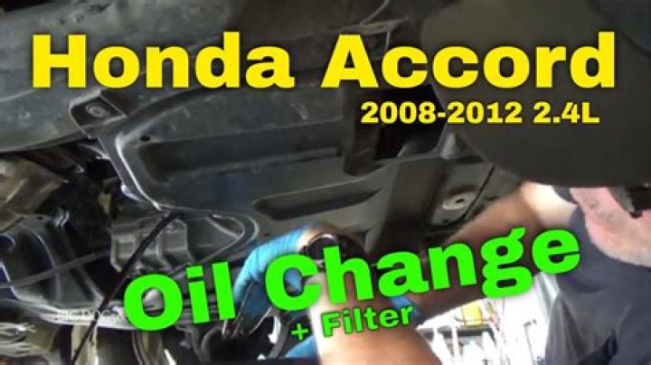 How much oil does a 2008 Honda 400EX take?