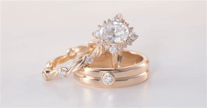 Is $10 000 a lot for an engagement ring?