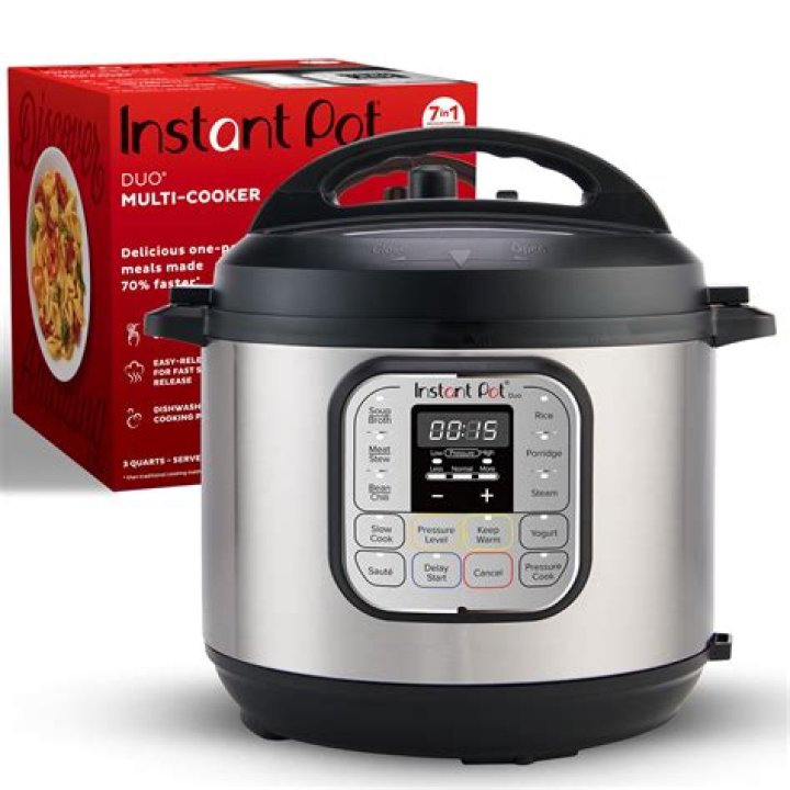 Is a pressure cooker the same as a Dutch oven?