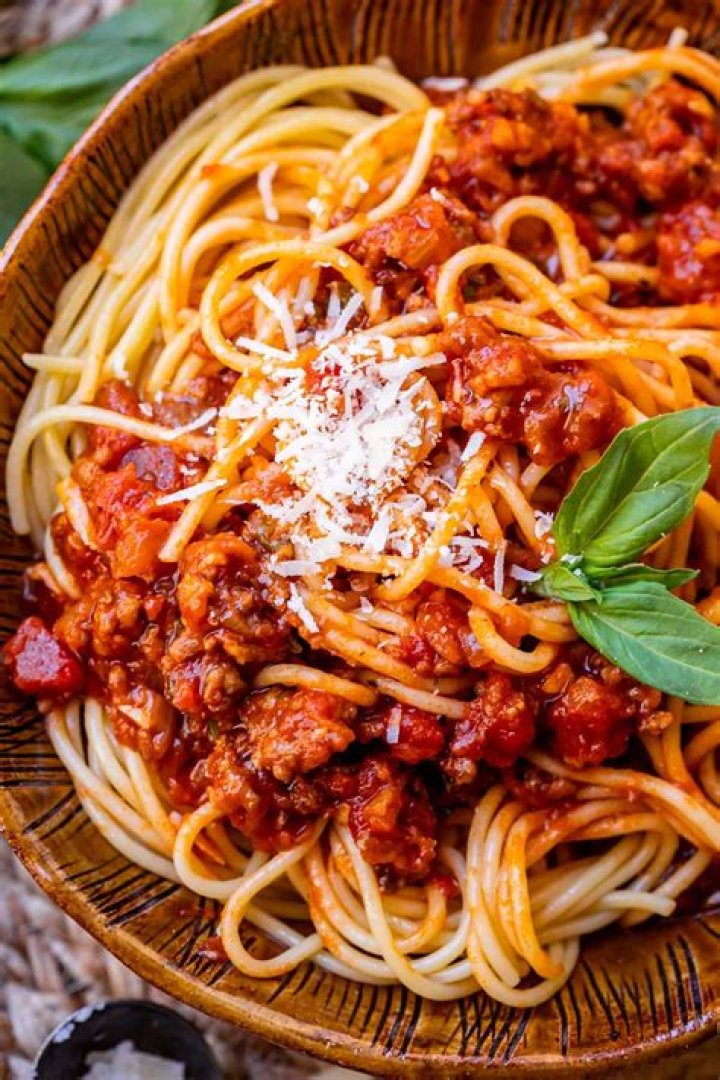 Is butter good in spaghetti sauce?