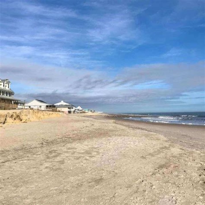 Is Edisto Beach still closed?