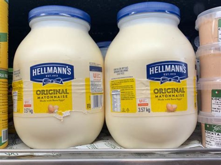 Is Hellmann mayonnaise the same as Best Foods?
