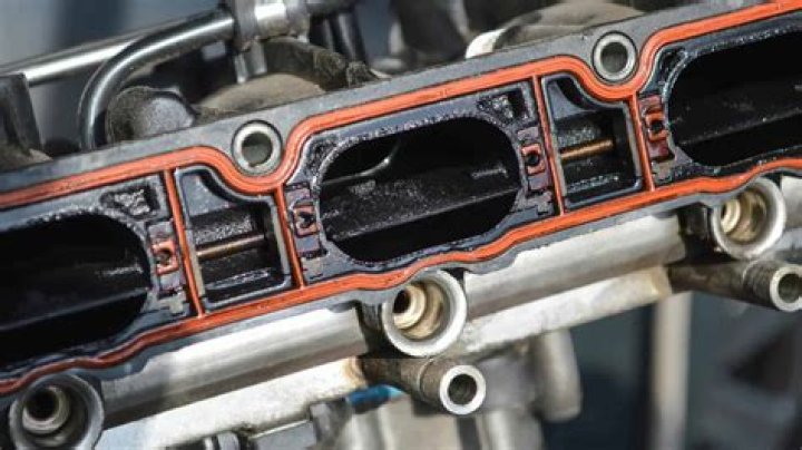 Is it bad to drive with an exhaust manifold leak?