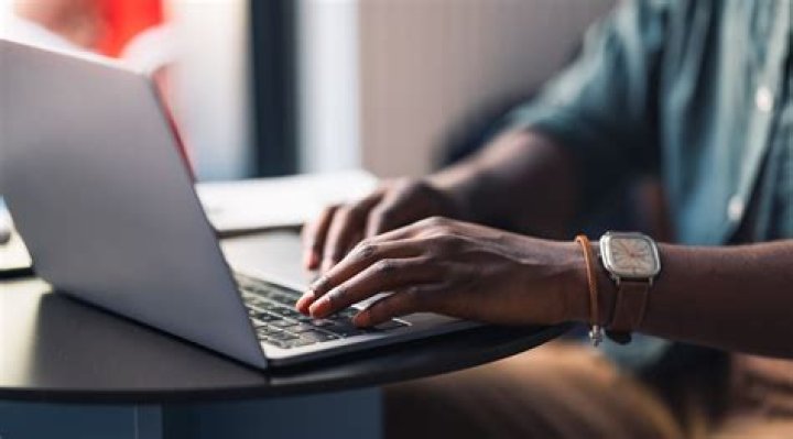 Is it illegal to work two jobs at once?