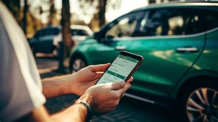 Is it OK to leave cell phone in hot car?