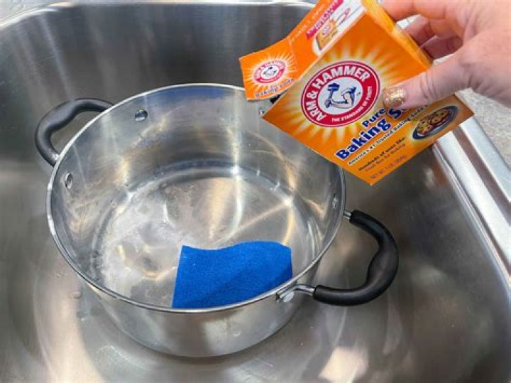 Is it safe to clean pots with baking soda?