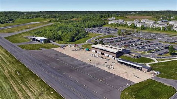 Is parking free at TTN airport?