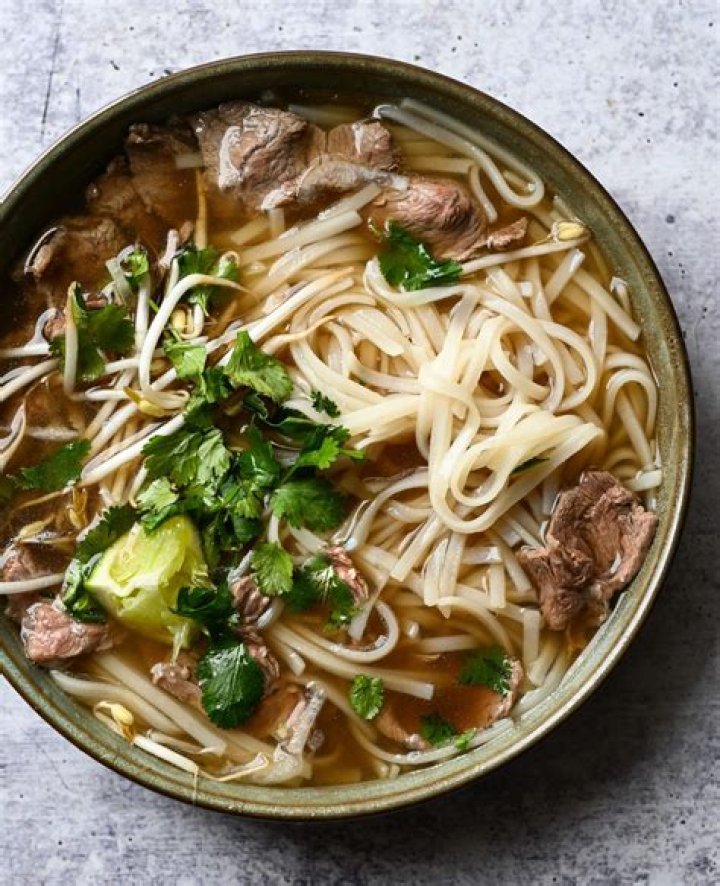 Is pho broth bone broth?