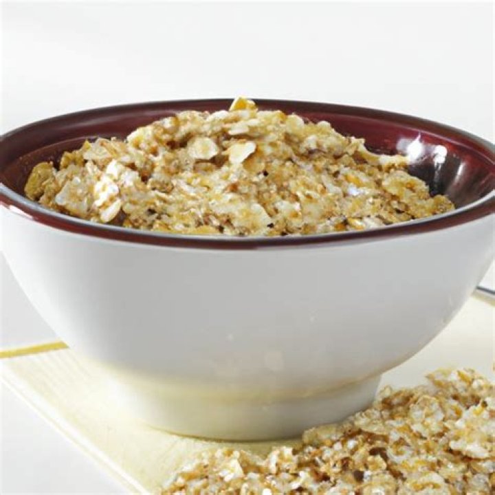 Is Quaker Oats Granola cereal healthy?