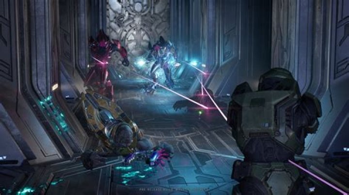 Is SMG in Halo 4?