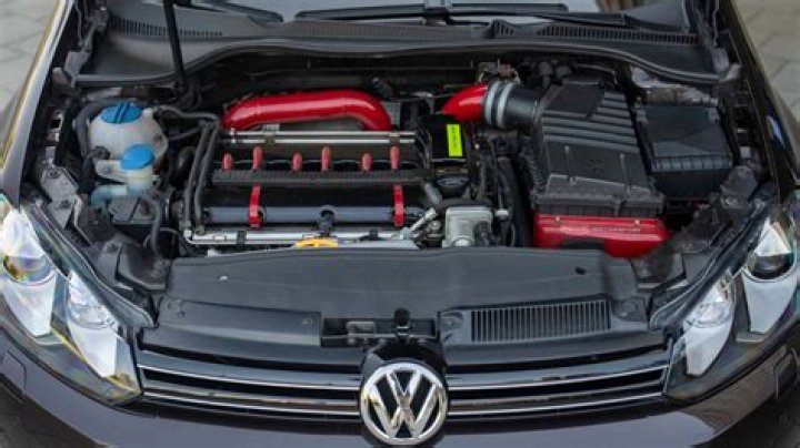 Is the 2003 GTI VR6 turbo?