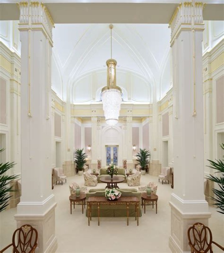 Is the LDS La temple open?