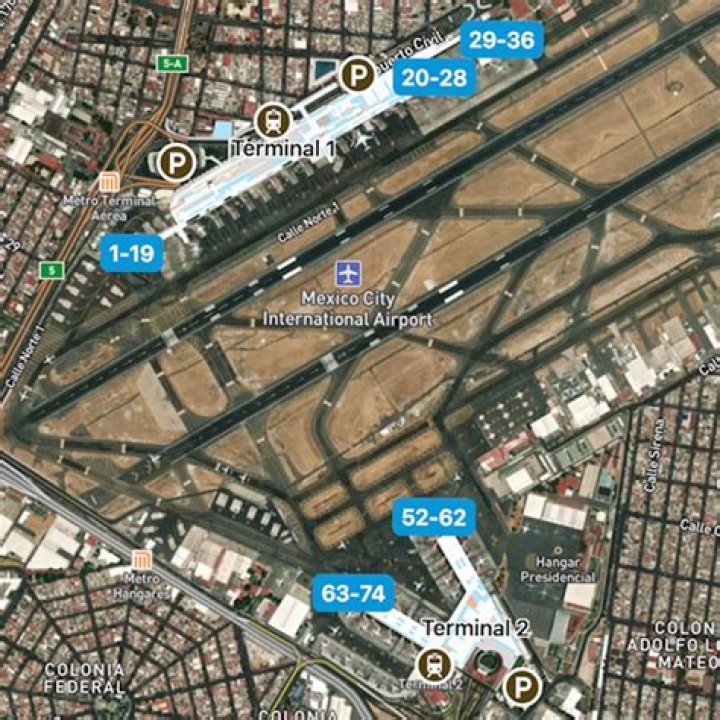 Is there a bus terminal in the Mexico City Airport?
