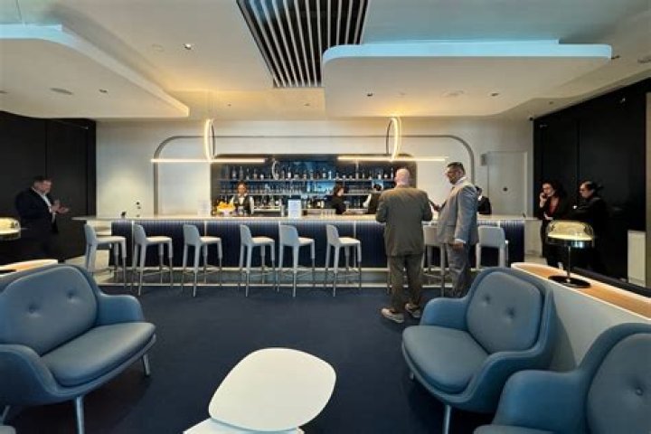 Is there a Koru lounge at LAX?
