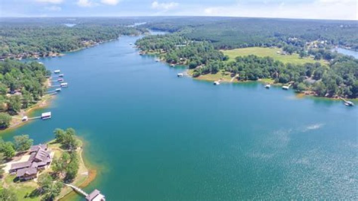 Is there a town under Smith Lake in Alabama?