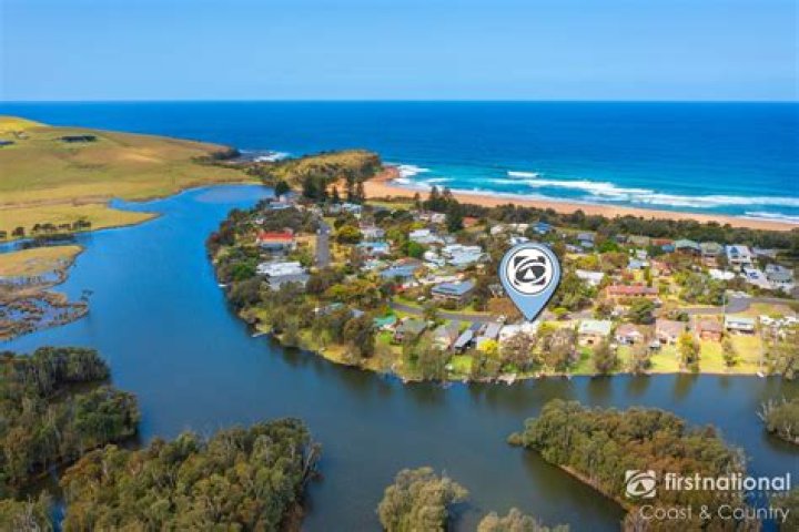 Is werri beach open?