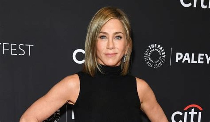 Quand Jennifer Aniston apparait a la television?