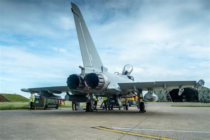 What aircraft are based at RAF Northolt?
