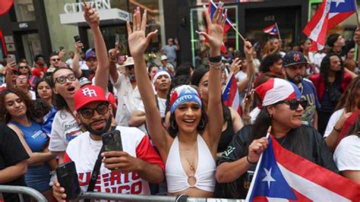 What are some traditions Puerto Ricans have?