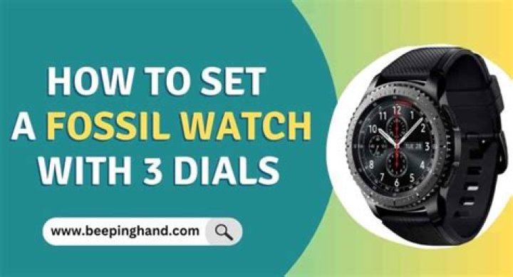 What are the 3 dials on a Fossil watch?