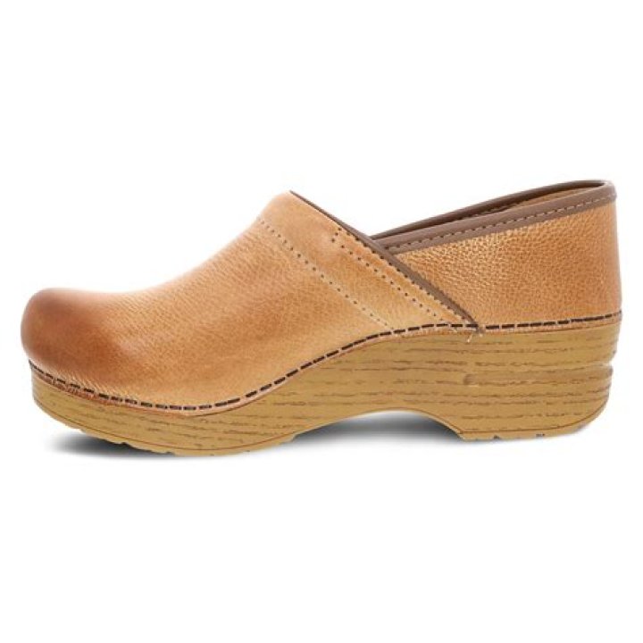 What are the different types of Dansko clogs?