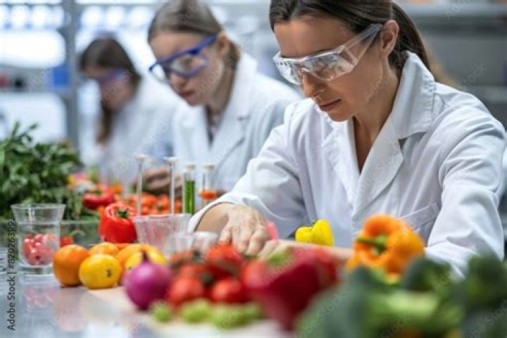 What are the disadvantages of being a food scientist?