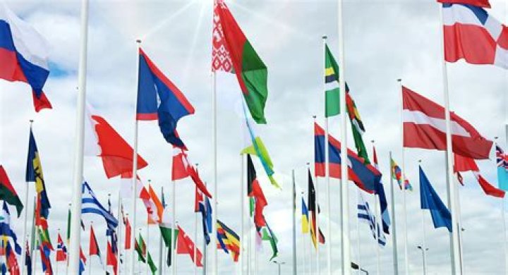 What are the top 3 languages spoken in Cuba?