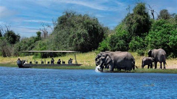What are three tourist attractions in Botswana?