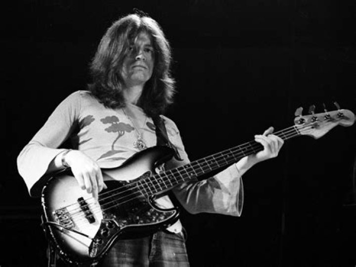 What Bass did John Paul Jones use?