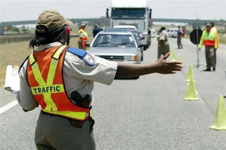 What benefits do traffic officers have?