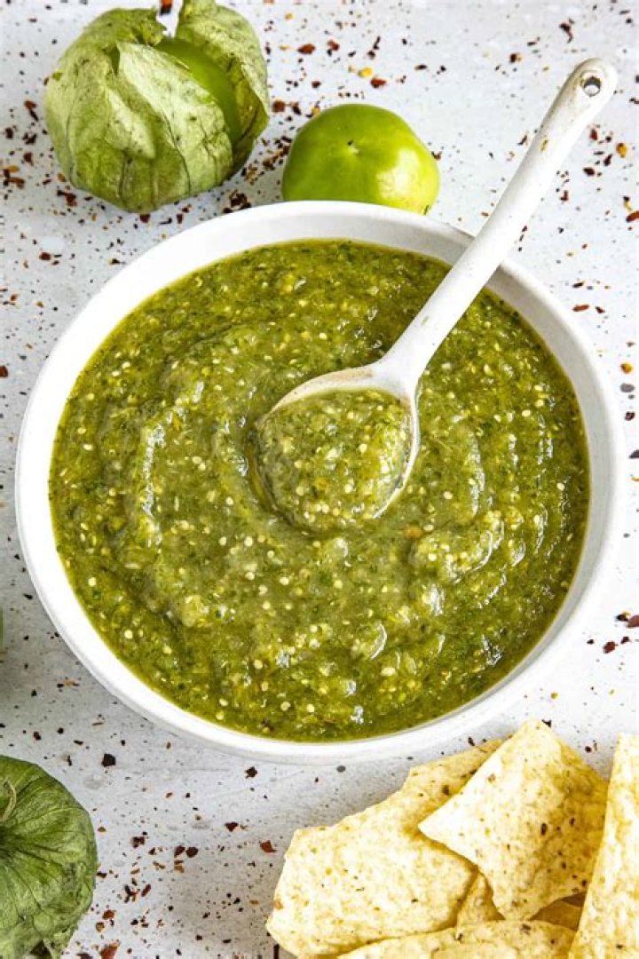 What can salsa verde be used for?