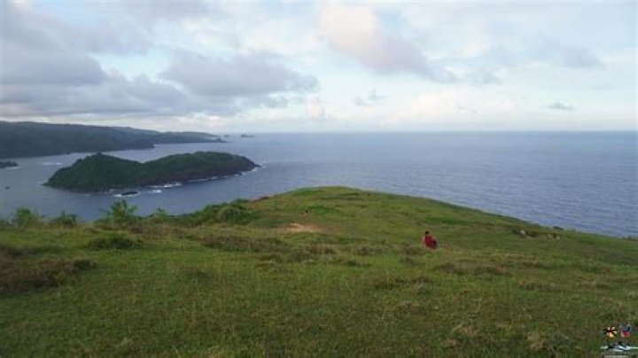 What do many visitors like to do here in Catanduanes?