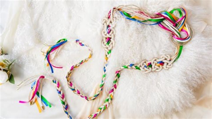 What do the colors mean in handfasting cords?