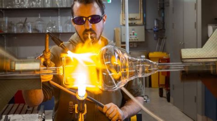 What does a colonial glassblower do?
