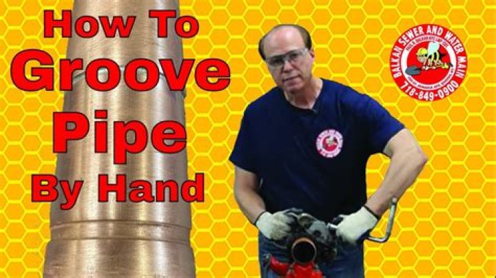 What does a pipe layer make?