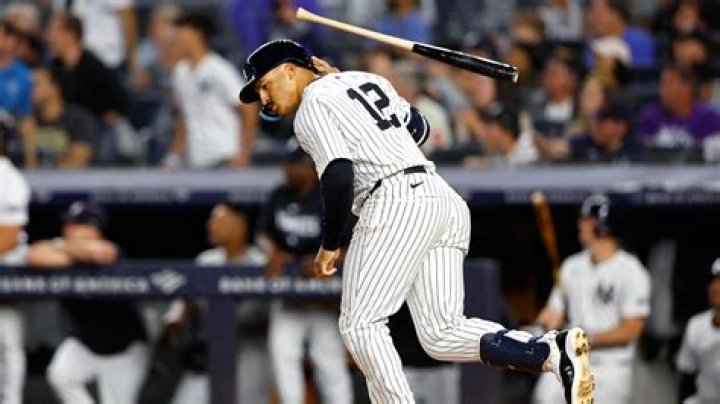 What does a qualifying offer mean in MLB?