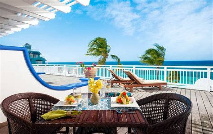 What does all inclusive mean in Cozumel?