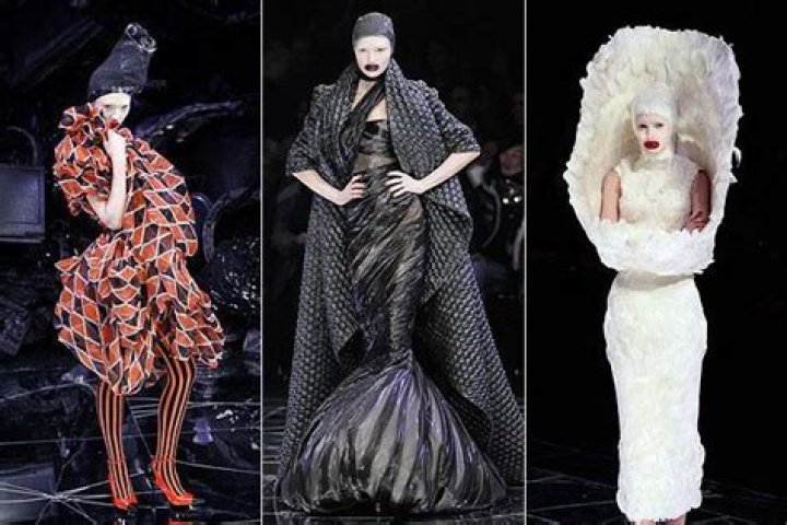 What does avant-garde mean?