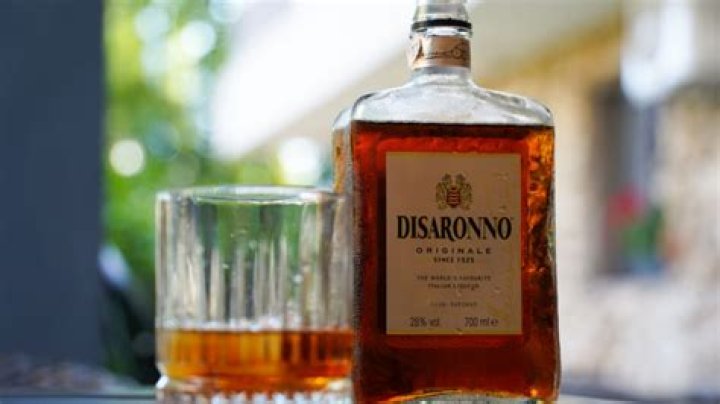 What does disaronno mix with?