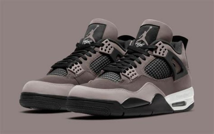 What does GS mean on Jordan 4s?