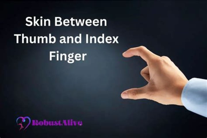 What does Mark King use on his thumb?