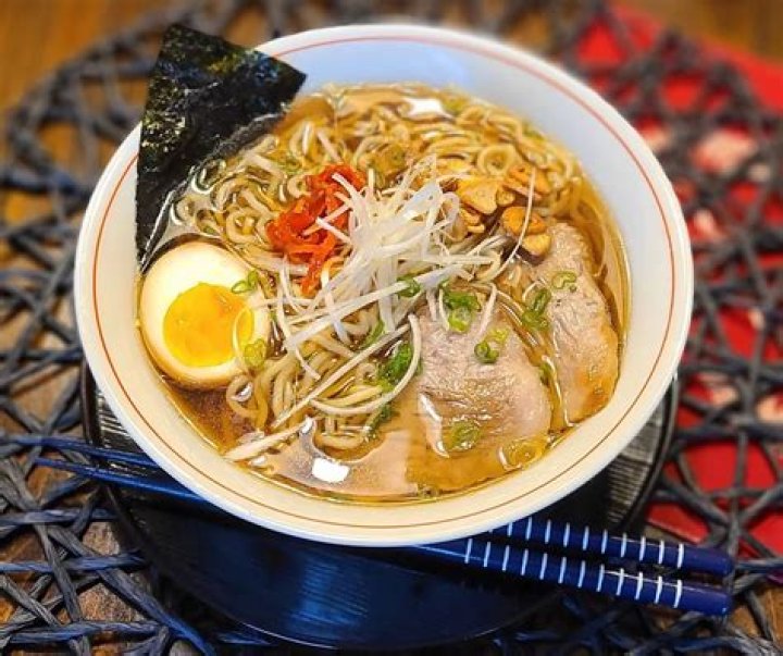What does ramen represent in Tampopo?