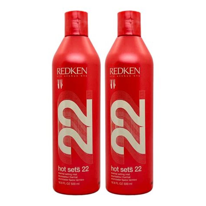 What does Redken Hot Sets 22 do?