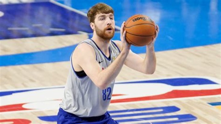 What does stack mean in basketball?