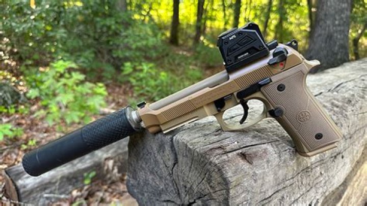 What does the Beretta G conversion kit do?