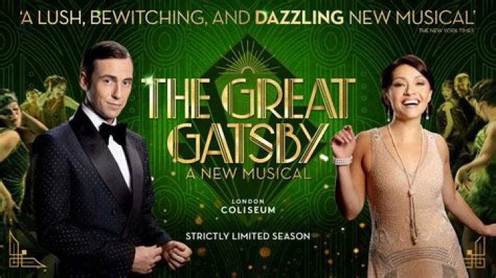 What does the bridge symbolize in Great Gatsby?