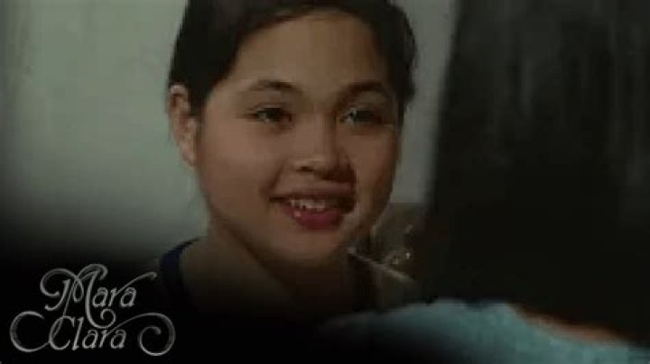 What episode does Mara and Jerome kiss?