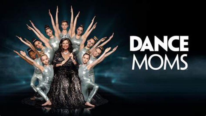 What episode of Dance Moms does Brooke sing?