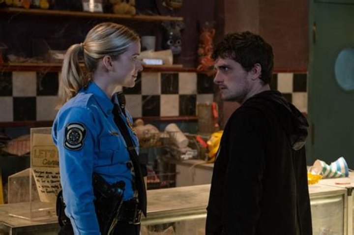 What happened at the end of Hostel 2?